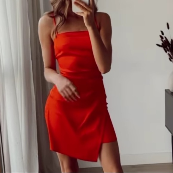 Zara satin effect red dress - Picture 6 of 13